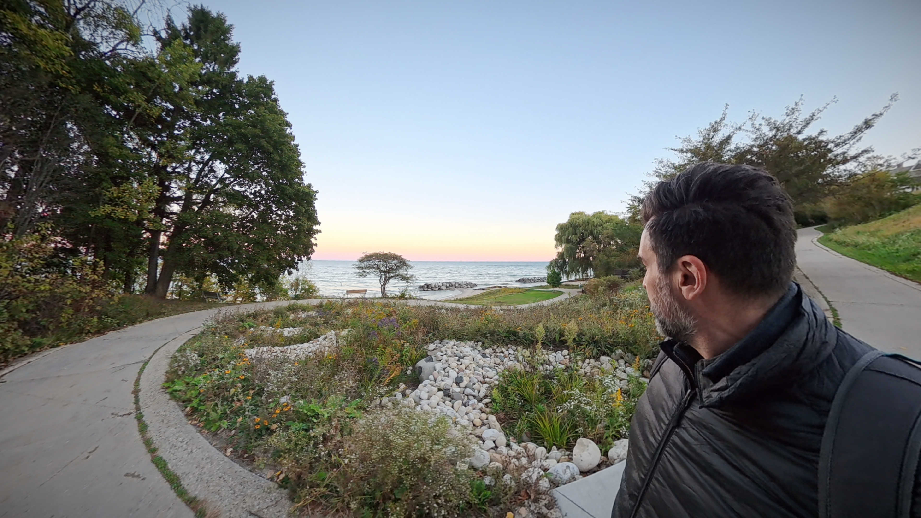 Me walking down the path to the beach